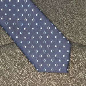 Pre-Loved Gino Resillio Italian Pure Silk Dark Blue Patterned Men's Neck Tie
